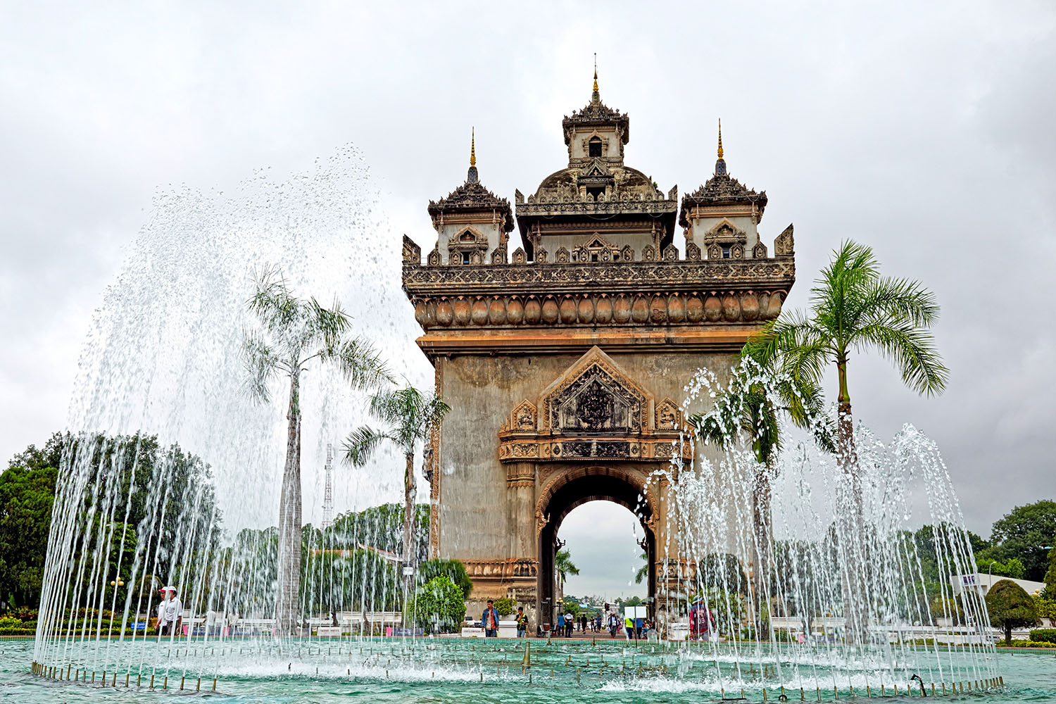 luang-prabang-vientiane-311225